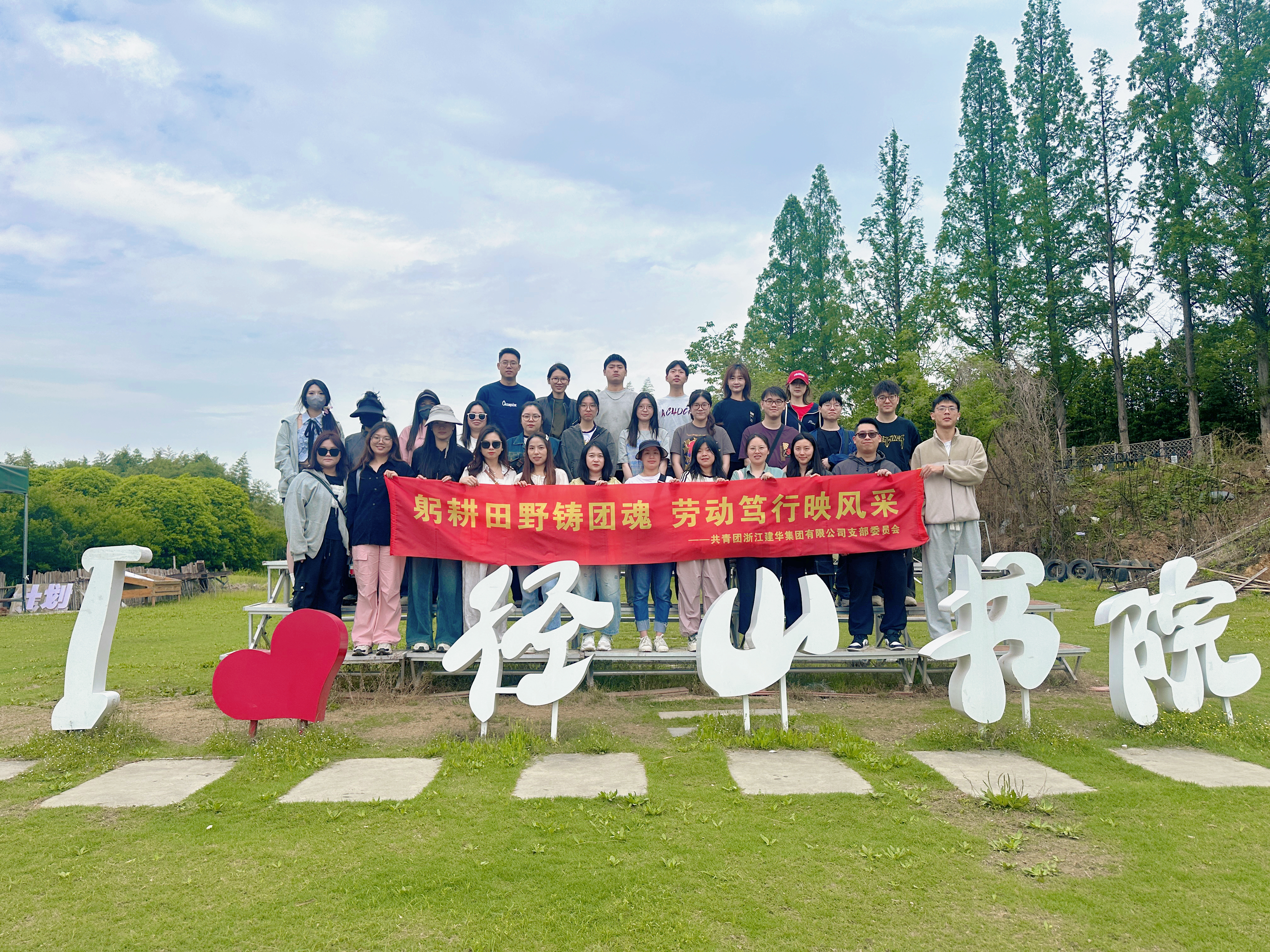 f5ab22dfc32dde84e5916c9a8a04c5a.jpg